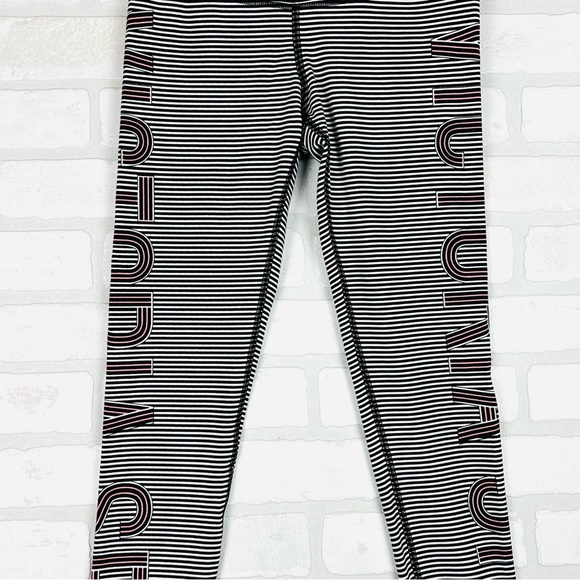 VICTORIA'S SECRET VICTORIA SPORT KNOCKOUT TIGHT SIZE XS LEGGINGS EUC - Picture 3 of 10